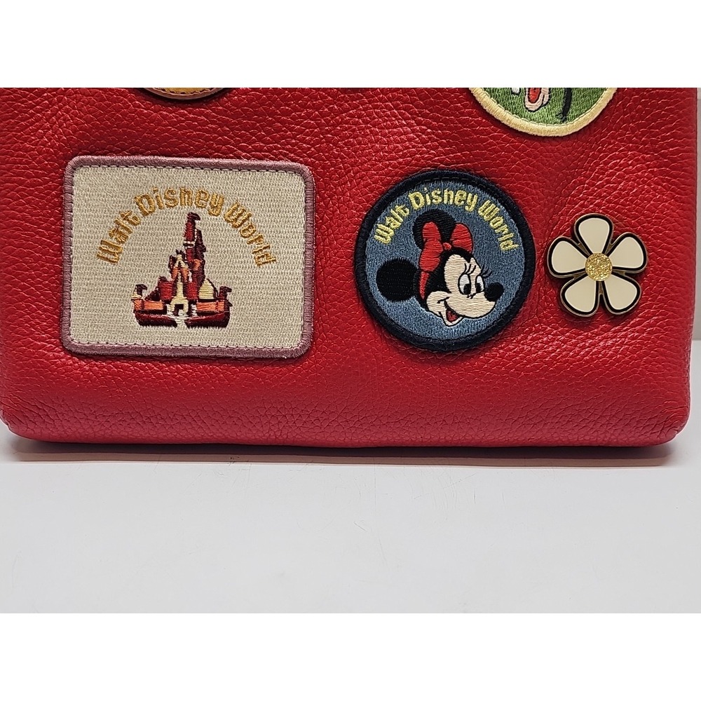 NEW Walt DISNEY WORLD COACH Kitt Messenger Crossbody Bag In Leather - Picture 4 of 12